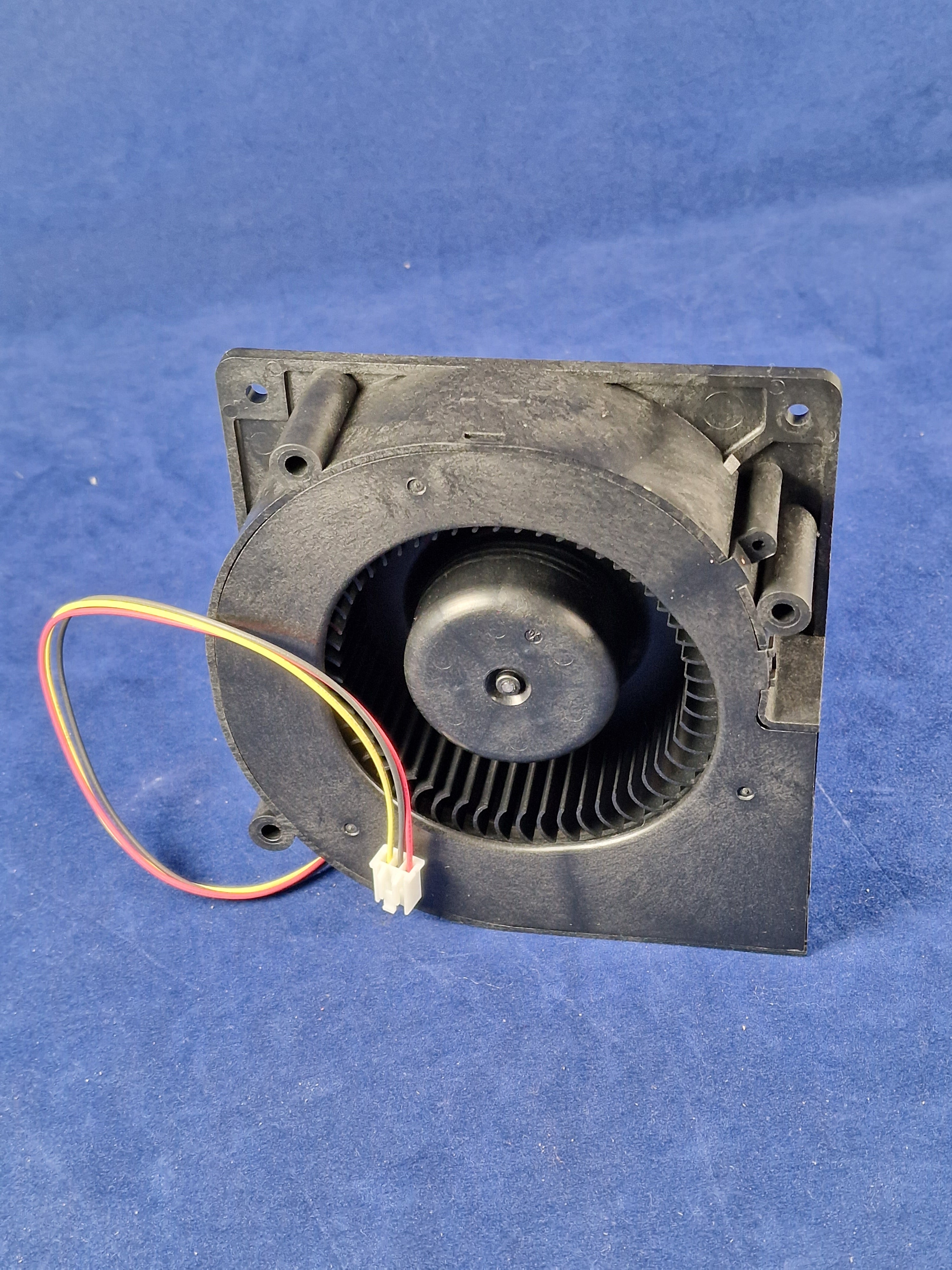 Sharp R1900M microwave oven  Cooling fan motor - RMOT-A026WRZZ