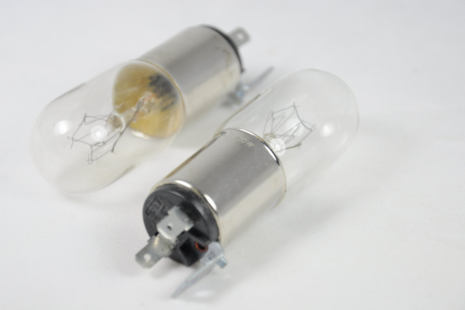 Microwave oven bulbs with inline mounting tab , 240 Volts, 20 Watts, 4.3mm terminals Pack of 2